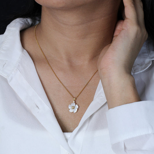 Colorbloom 14mm White Mother of Pearl Flower and White Diamond 0.10ct Pendant in 18K Gold