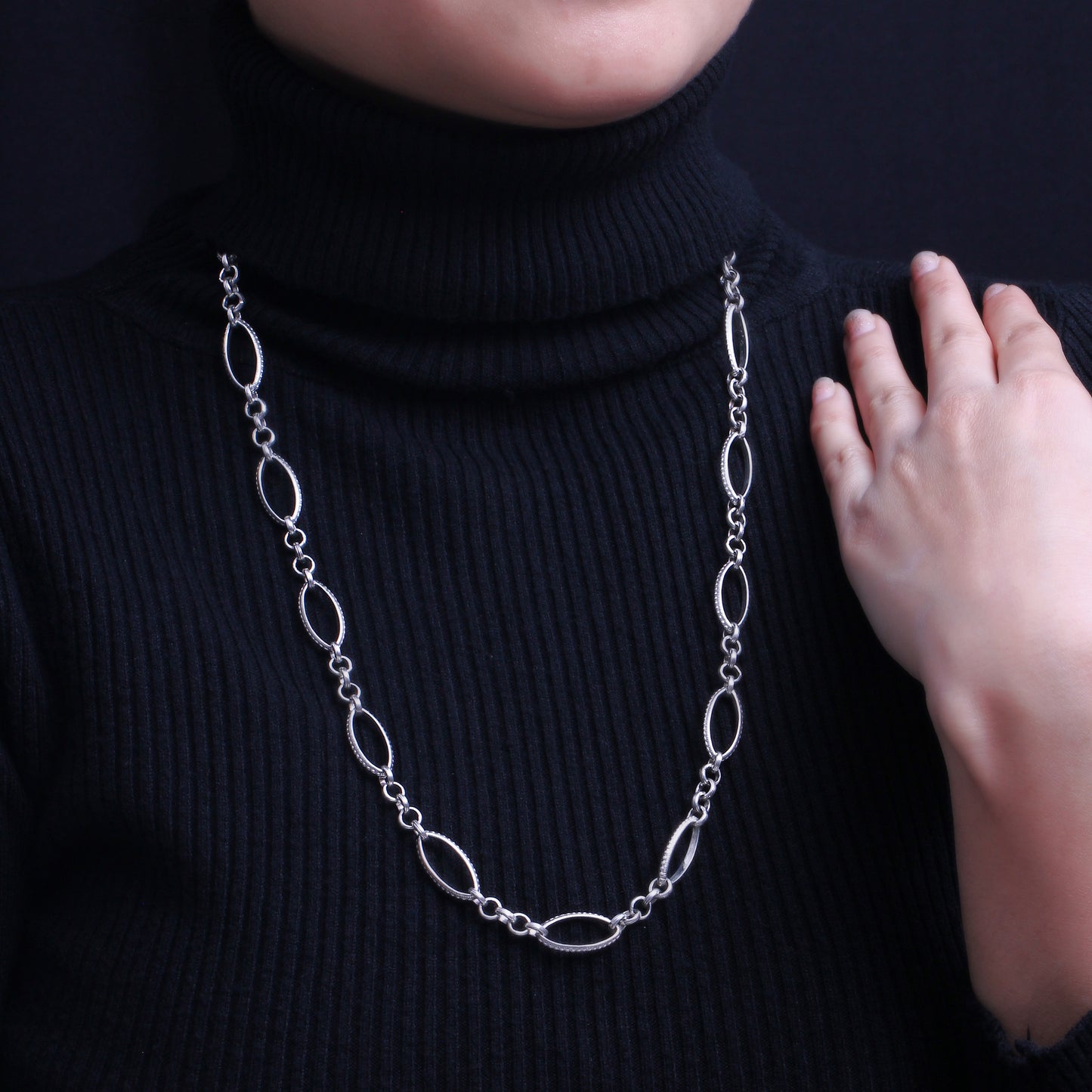 Orogento Hand Manipulated Signature Detailed Sterling Silver Chain Link Necklace
