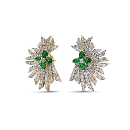 Sunray Emerald 1.05ct and Diamond 1.85ct Earring in 18K Gold