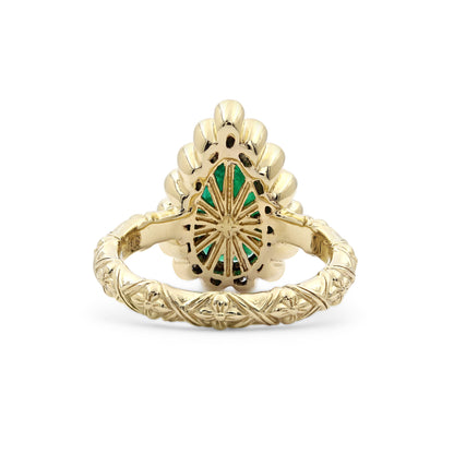 Luxury Emerald 3ct and Diamond 0.35ct Ring in 18K Gold